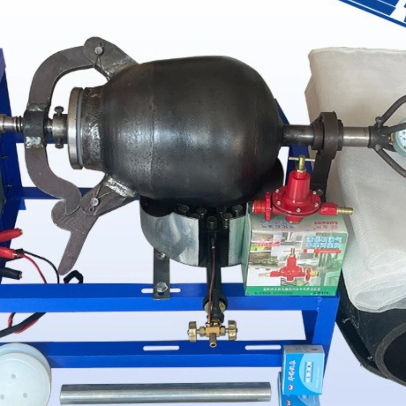 

Old-fashioned popcorn machine, rice popping chestnut commercial stall