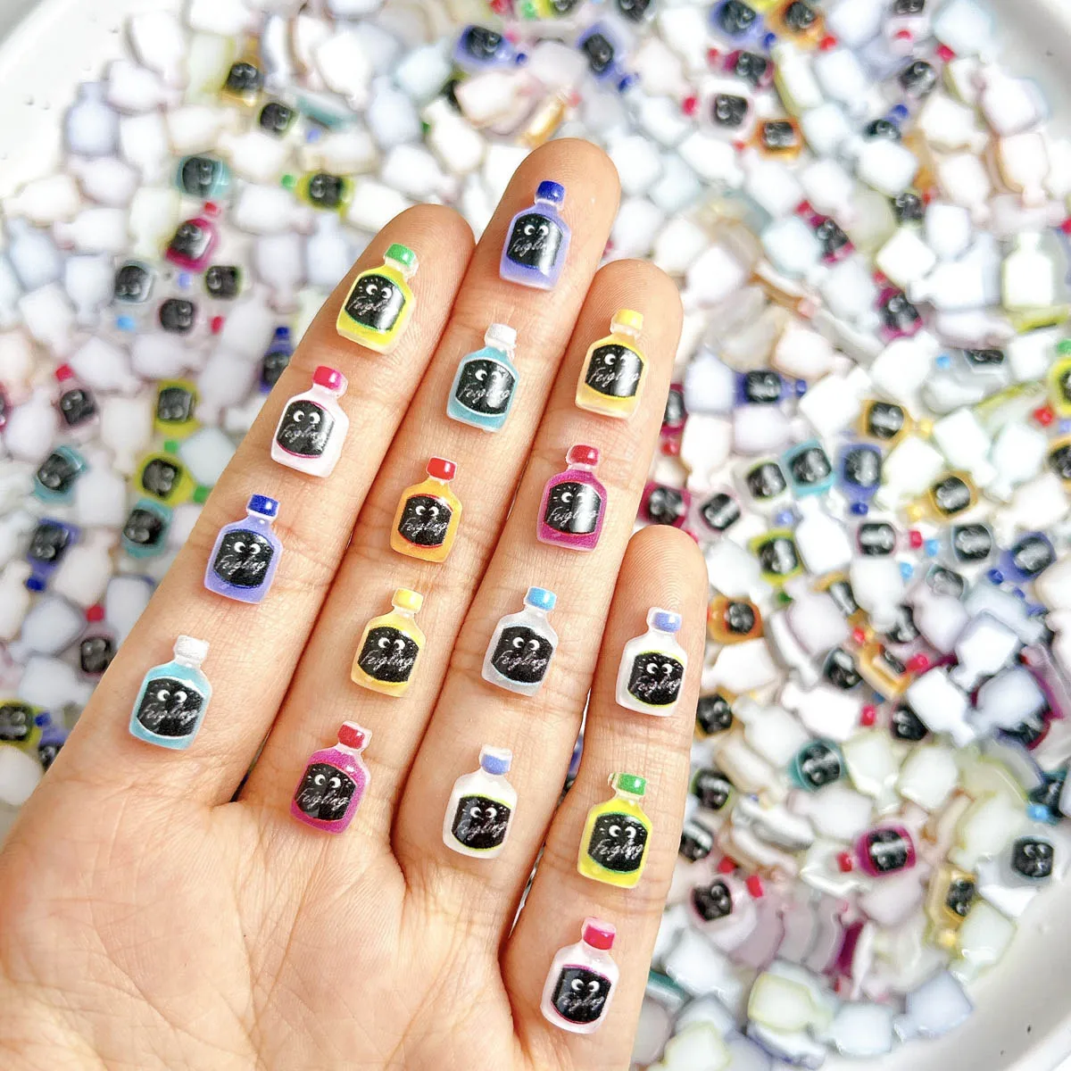 Breloques pour ongles en résine, feuille lumineuse dégradée, nouveauté, Double couleurs, feuille d'or incrustée, décorations pour Nail Art, DIY, 100 pièces