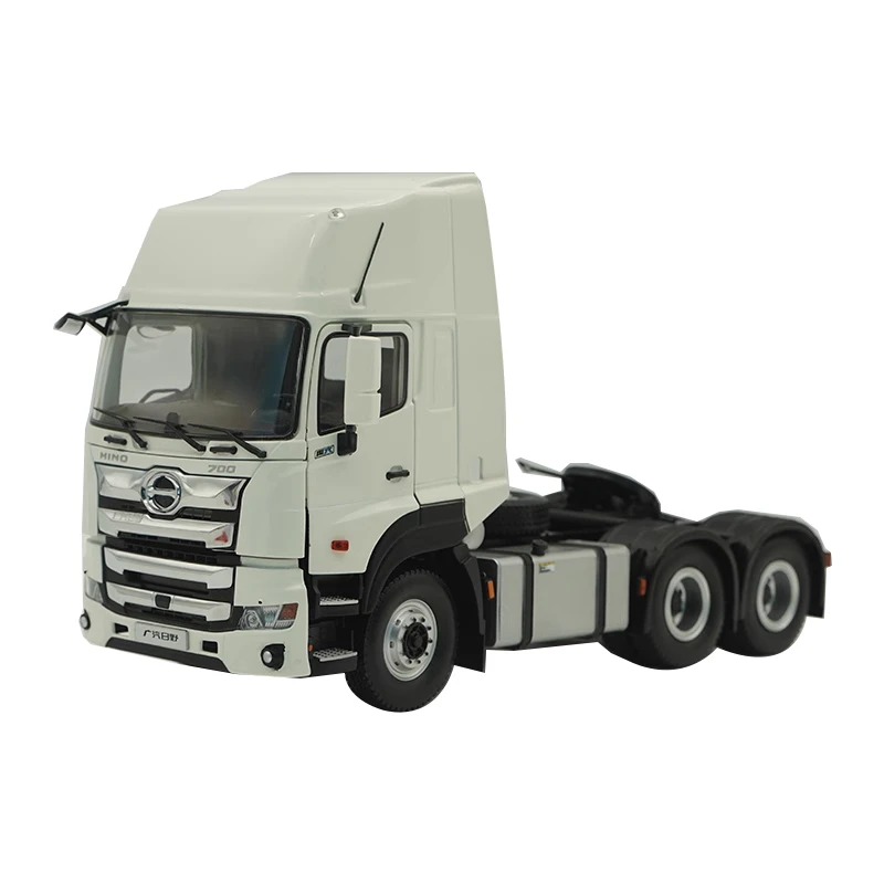 

Original factory 1:24 HINO 700 Alloy Tractor Truck Model – Alloy Collectible with Functional Features