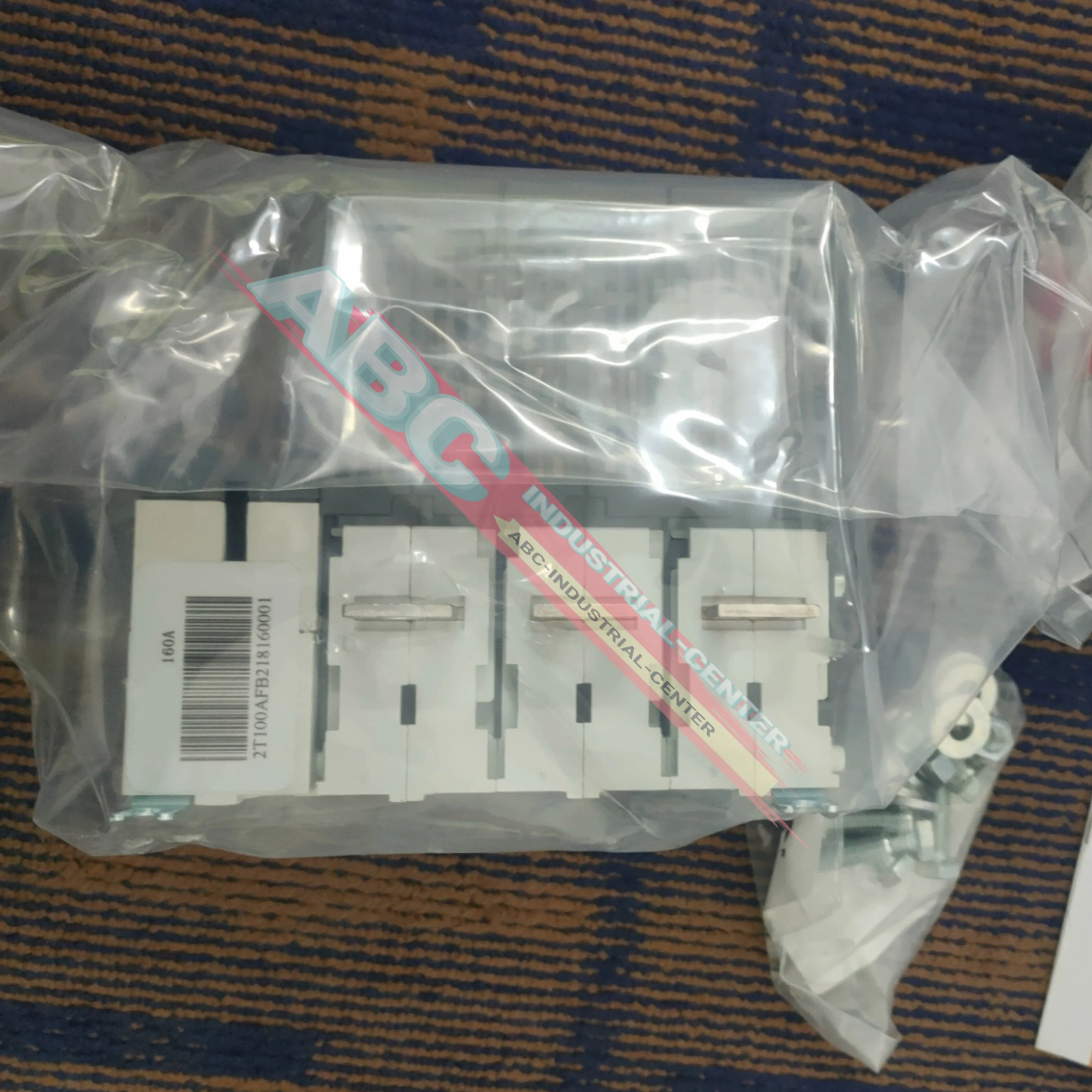 

OS160GD03P 1SCA115399R1001 brand new Isolating switch fuse assembly OS160GD12P 1SCA115643R1001