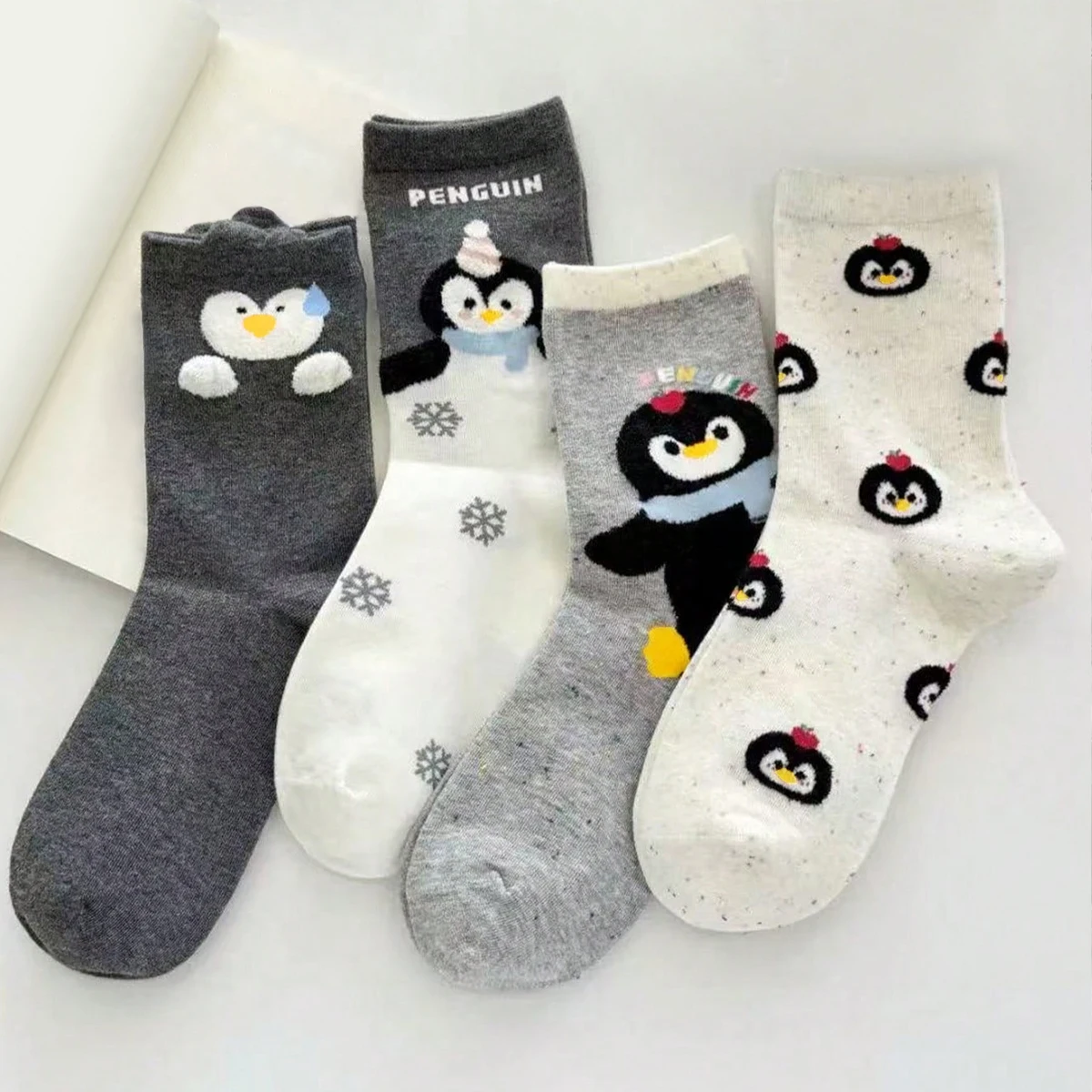 4 Pairs Of Four Season Women's Point Yarn Japanese Sweet And Cute Cartoon Penguin Pattern Versatile And Comfortable Long Socks