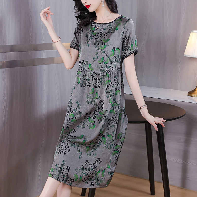 

2023 New Fashion Silk Dress Women's Summer Silk Print Knee Length Dress Fragmented Flower Luxury Loose Fit Party Vestido