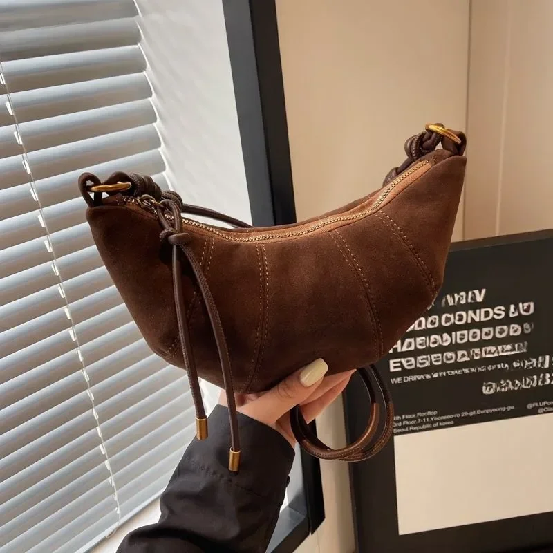 

Female One Shoulder High Appearance Level Dumplings New Crossbody Bag Minority Ox Horn All-match Fashion Advanced Underarm Bag