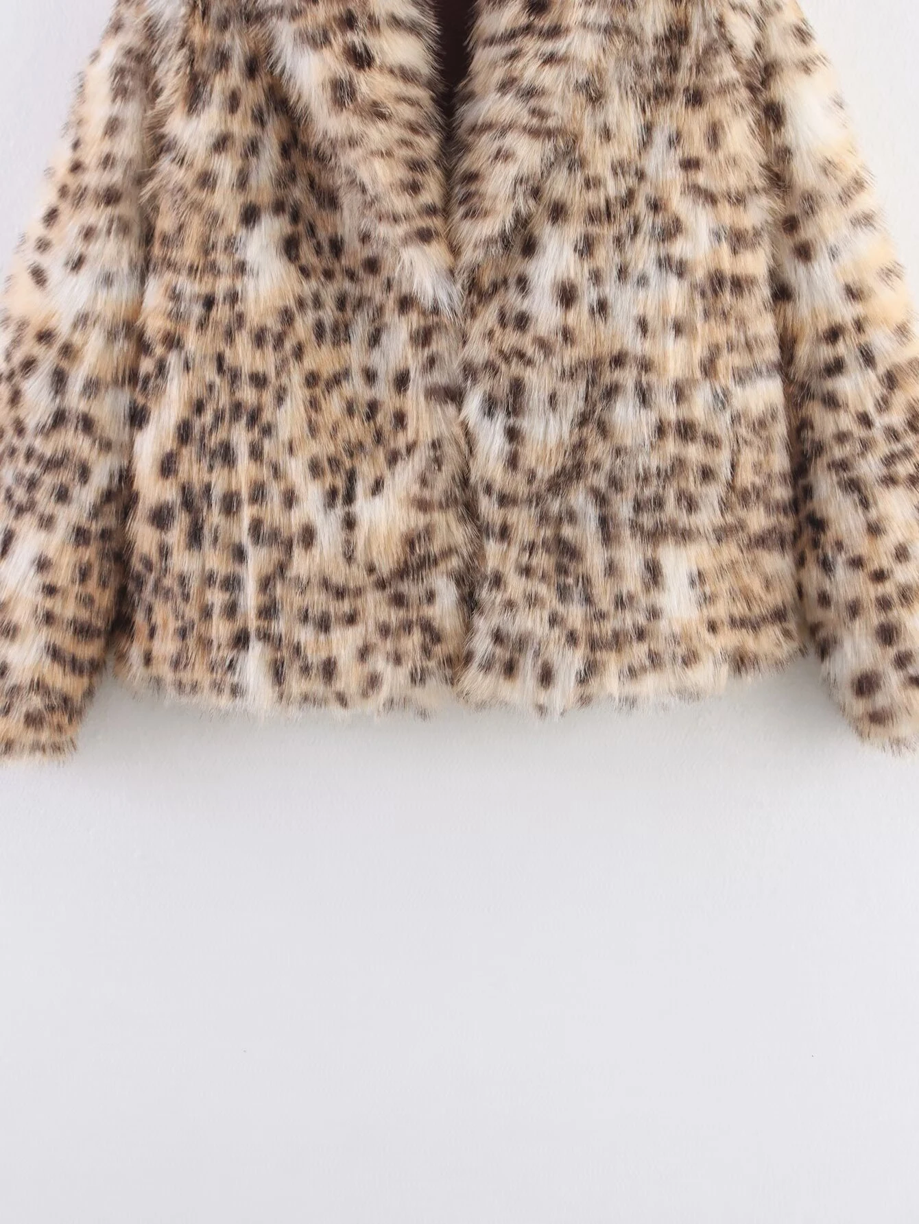 DEEABAE الخريف الملابس النسائية الجديدة مزاجه المألوف تنوعا ليوبارد طباعة فو الفراء سترة قطيفة