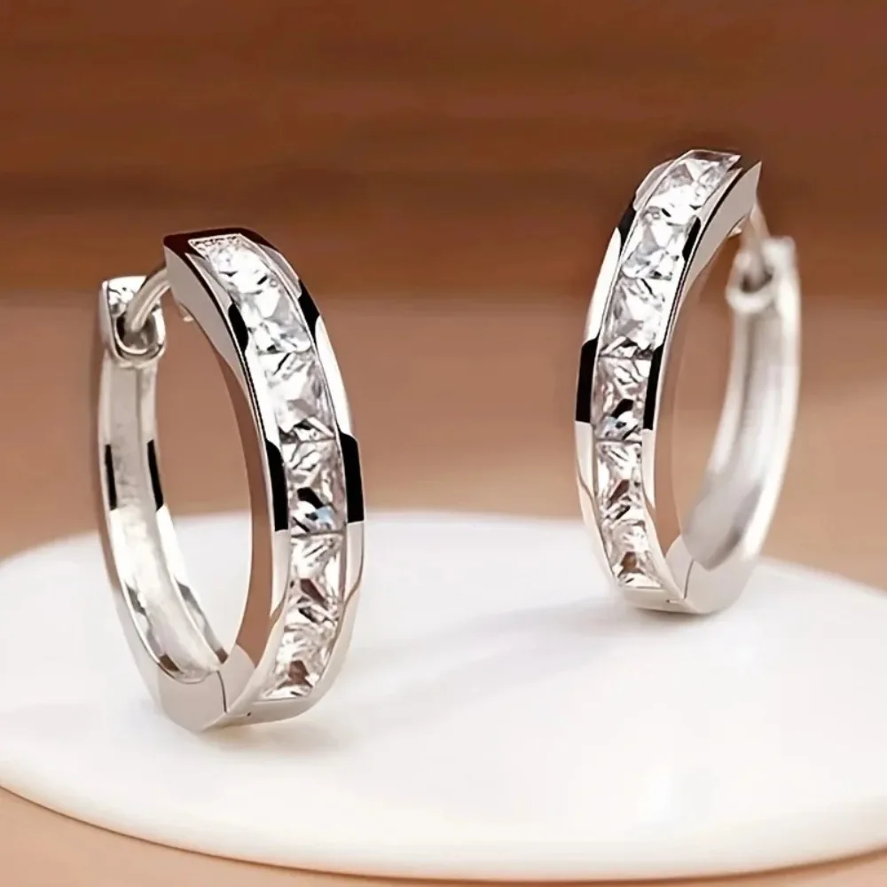 

Huitan Classic Design Women Hoop Earrings Full with Princess Square Cz Simple and Elegant Female Accessories Versatile Jewelry