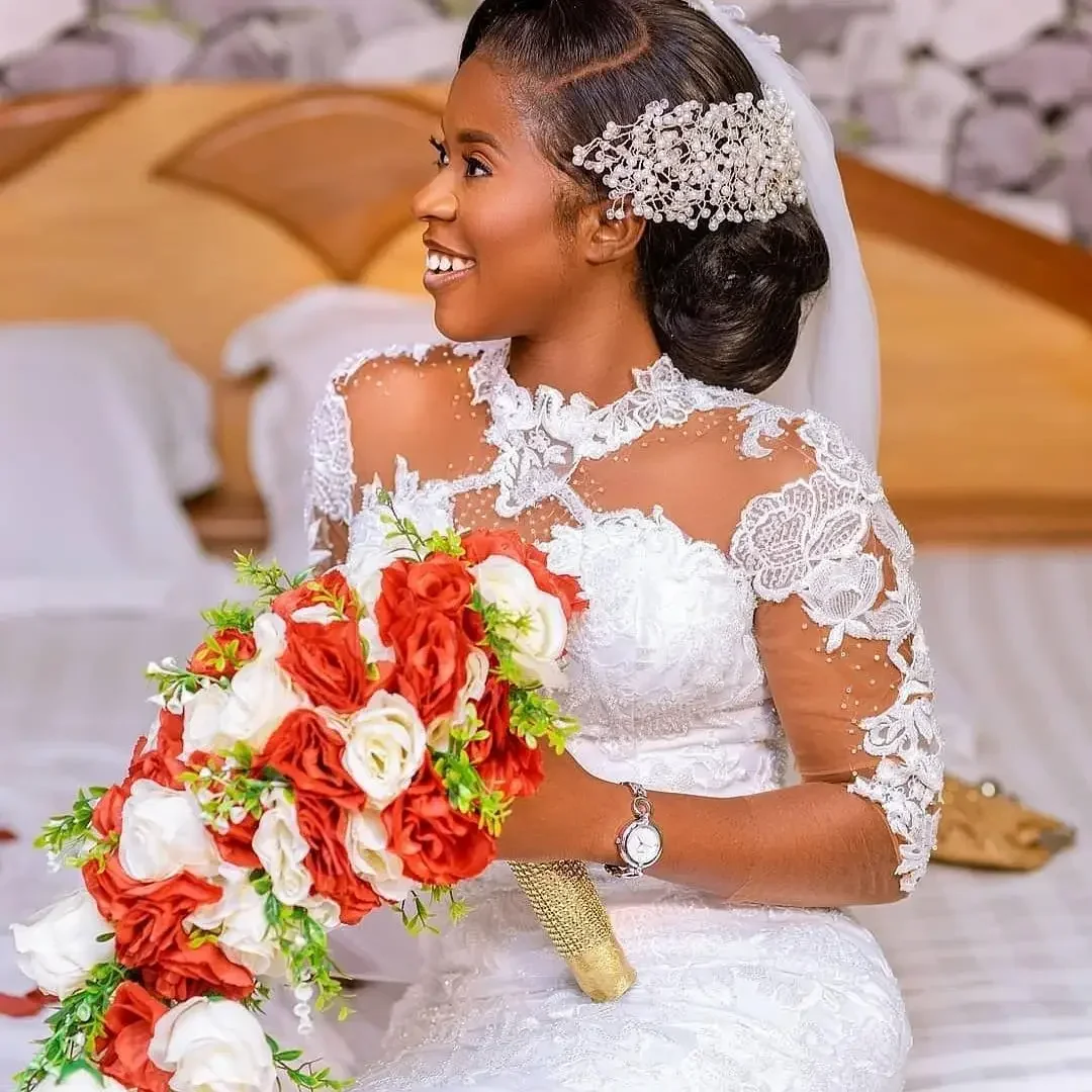 맞춤형 고객 유사 상품 플러스 사이즈 머메이드 웨딩 드레스 시스루 주얼 넥 롱 슬리브 플라워 레이스