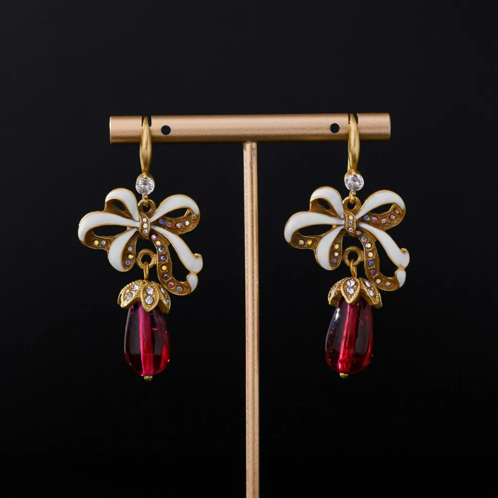 

Medieval Vintage Hollow Bow Enamel Earrings New Russia Style Retro Three-dimensional Heavy Artificial Rhinestone Earrings Women