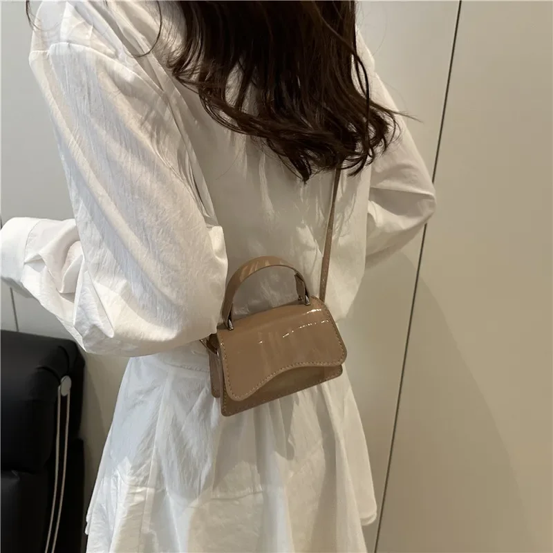 Small Square Bag One Shoulder Crossbody Bag Solid Color Simple Fashion Versatile Design Premium Quality Material Suitable For view 2
