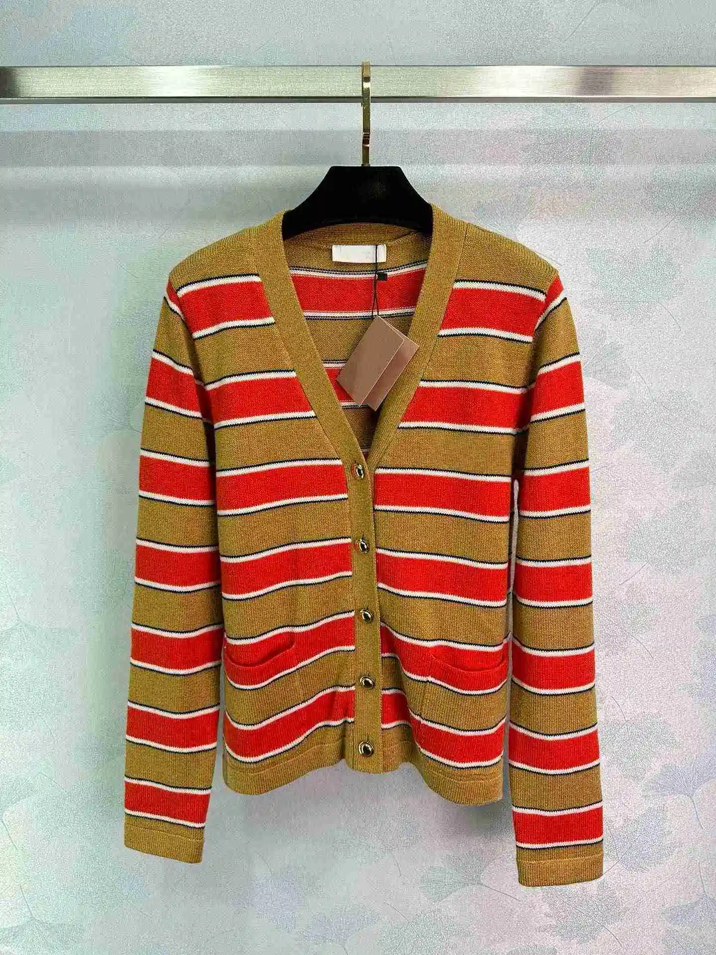 2024 Early Autumn New Knitted V-neck Cardigan Classic Color Striped Patchwork Design Jacket