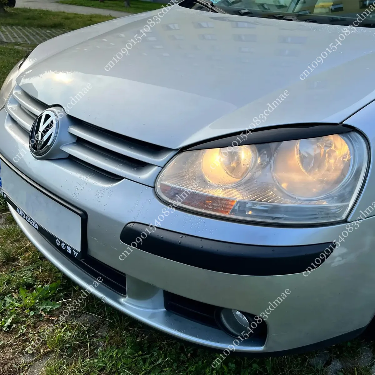 2 قطعة غطاء جفون الحاجب لشركة فولكس فاجن جولف 5 MK5 GTI R TSI TDI 2007 2008 2009 2010 سيارة المصابيح الأمامية عين الشر غطاء الحاجب اكسسوارات