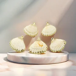 Bohemia Conch Shell Pendant Beach Natural Shell Charms for Jewelry Making DIY Necklace Earrings Bracelet Accessory Fashion Gifts