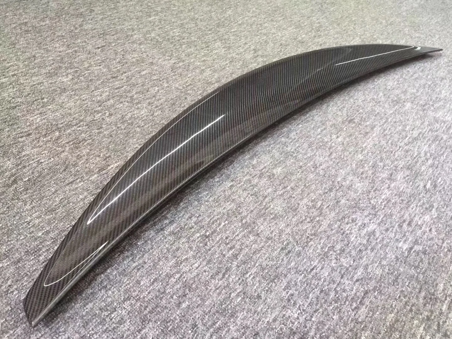 DMC Style Carbon Fiber Rear Spoiler Is Suitable For Maserati GT DMC Trunk Lid Spoiler Wing Body Kit