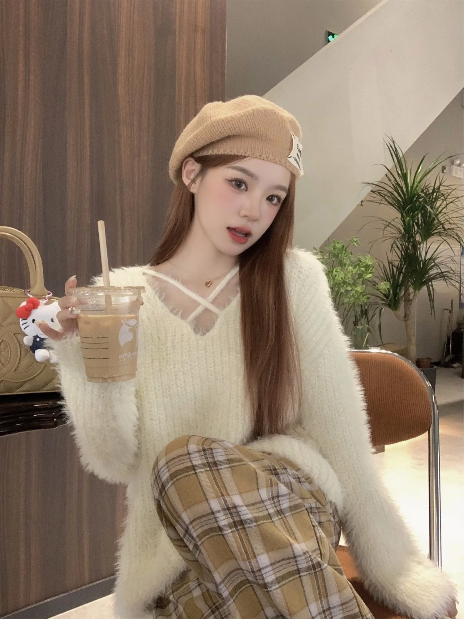 

New Women's Sweet Sle Knitted Sweater V-Ne Fluffy Loose Fit Color Casual Versatile Design Comfortable Polyester Blend