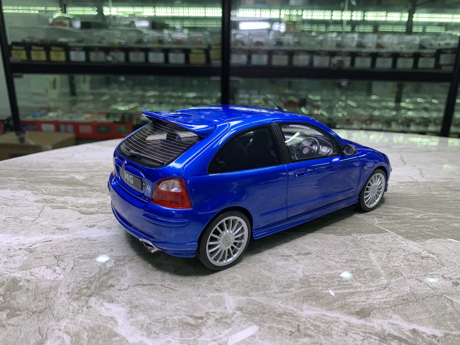 OTTO 1:18 160 ZR 2001 Blau Simulation Limited Edition Harz Metall Statisches Automodell Spielzeug Geschenk