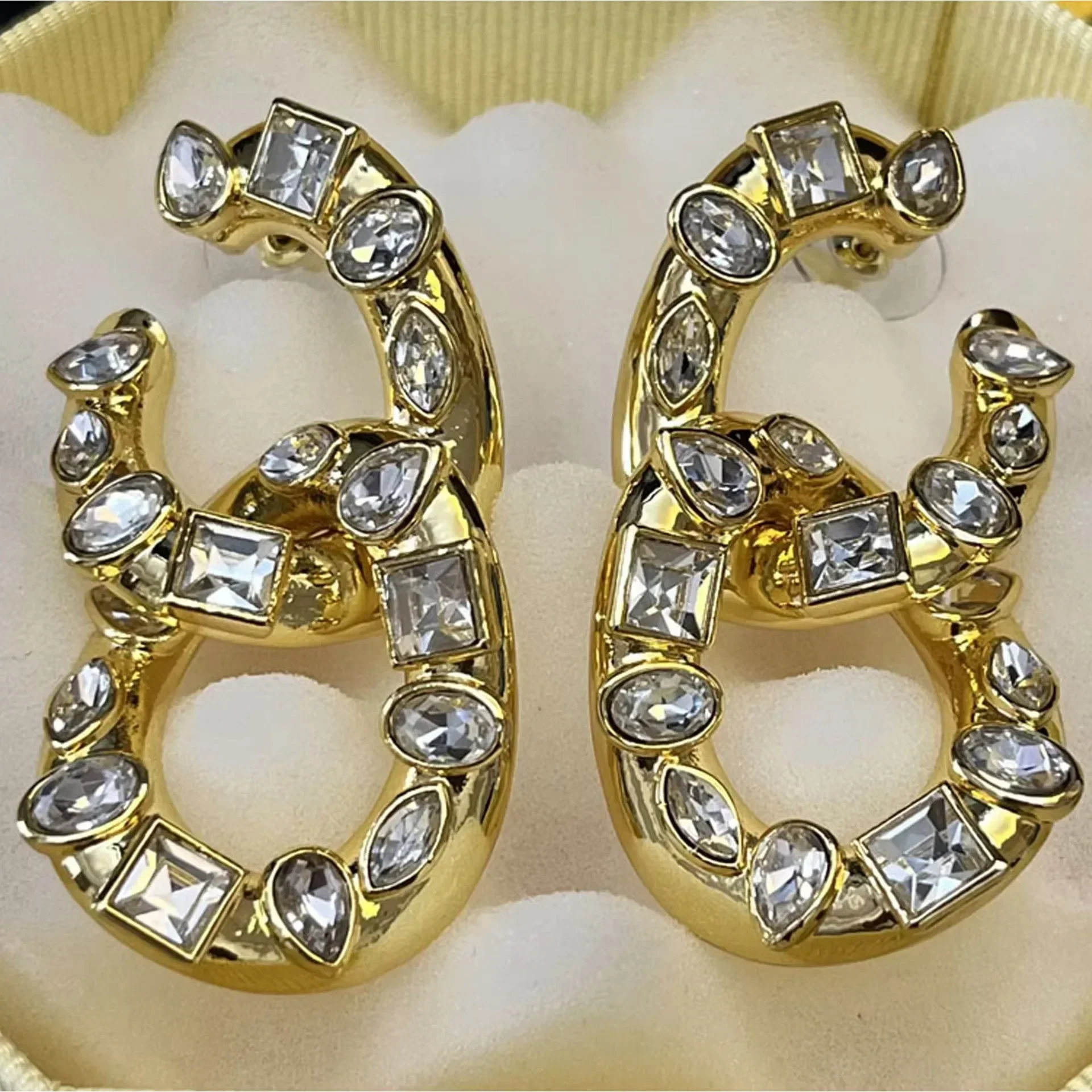 2025 Nieuwe Originele Gouden Hoge Sieraden Set Mode voor Vrouwen Waterdruppel Ketting Ring Oorbellen Armband Romantisch Cadeau