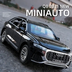 1:32 AUDI Q8 SUV modelo de coche de aleación simulación de vehículos de juguete de Metal fundido a presión modelo de coche de colección de sonido y luz regalos de juguete para niños