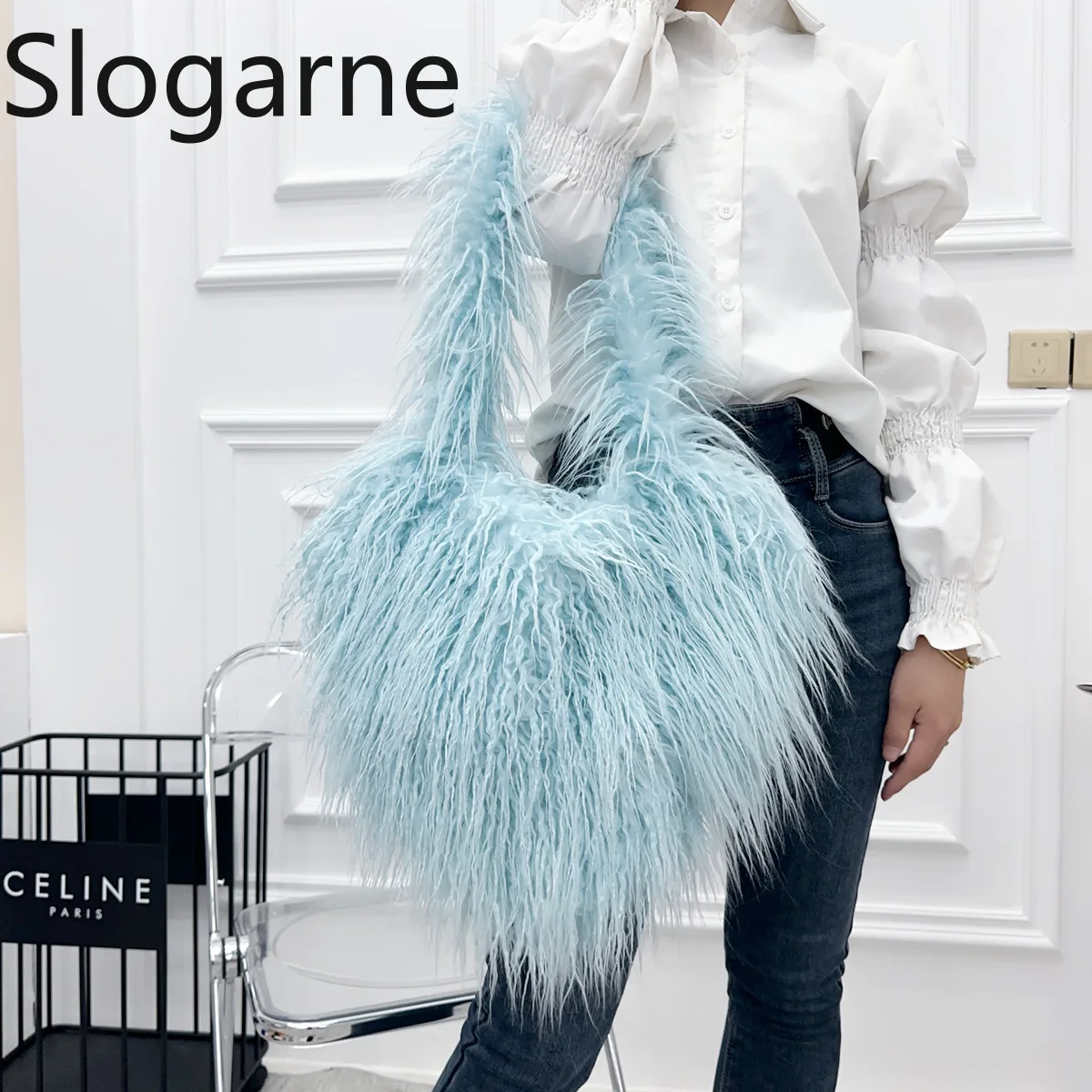 Elegant Mongolia Fur Underarm Bag Women Luxury Faux Fur Handbag Ladies Fluffy Shoulder Bag New Furry Heart Tote Messenger Bags