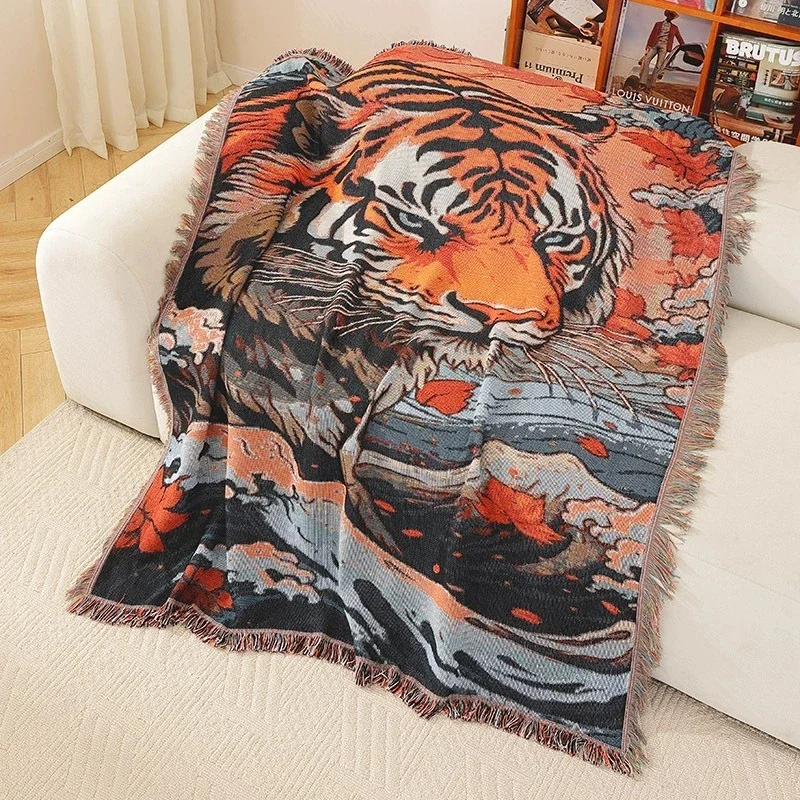 Japanese Style White Wolf Red Floral Blanket Cartoon Home Decorative Tapestry Retro Blankets Sofa Cover 130x160cm dropshipping
