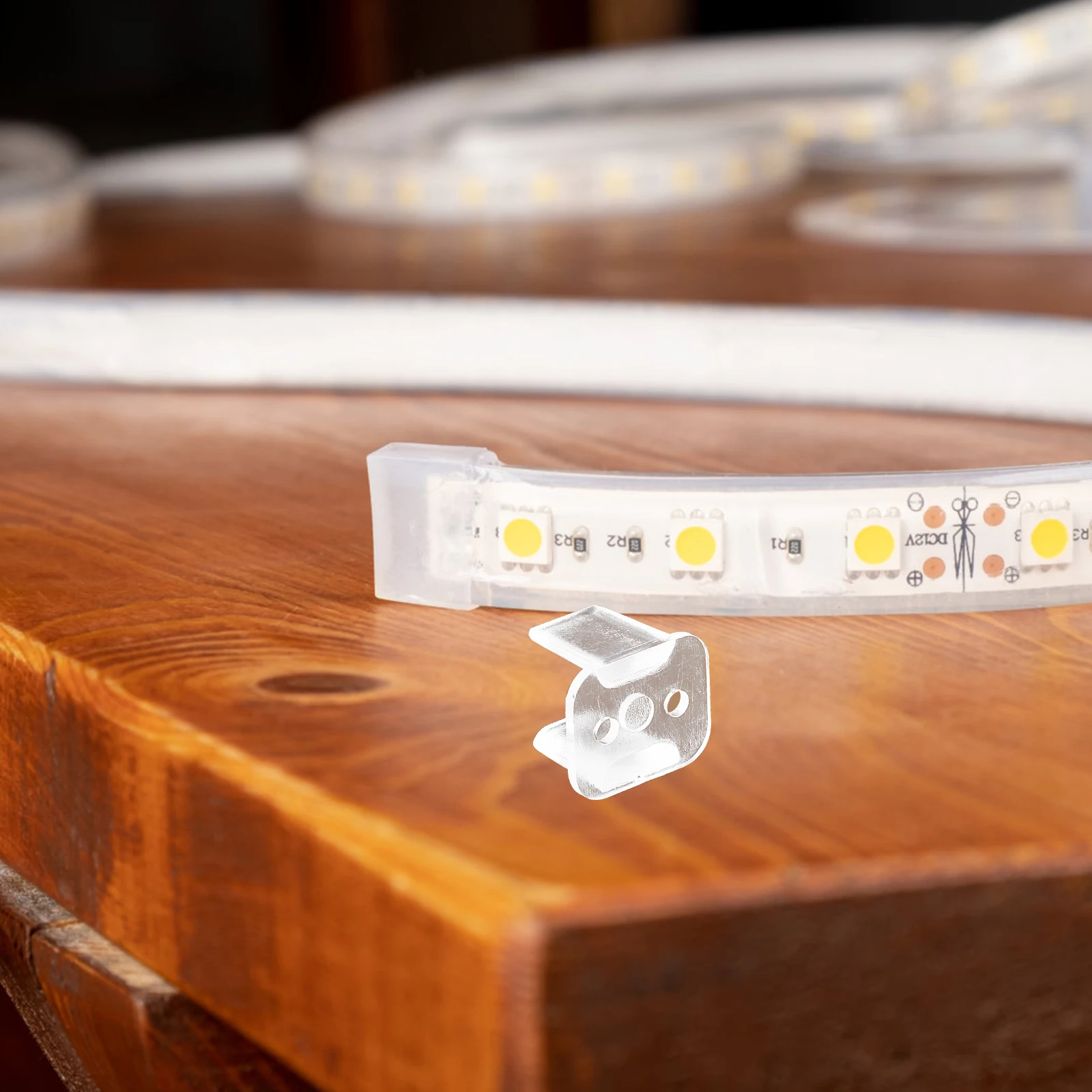 

100Pcs Light Strip Fixing Clip LED Strip Clips Transparent Mounting Clip for Neon Lamp Protection Easy Installation with Screws