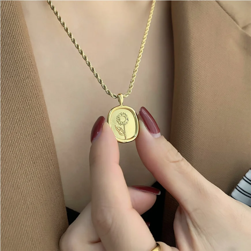 316L Stainless Steel New Fashion Fine Jewelry Vintage Oval Tag Flowers Charms Thick Chain Choker Necklaces & Pendants For Women