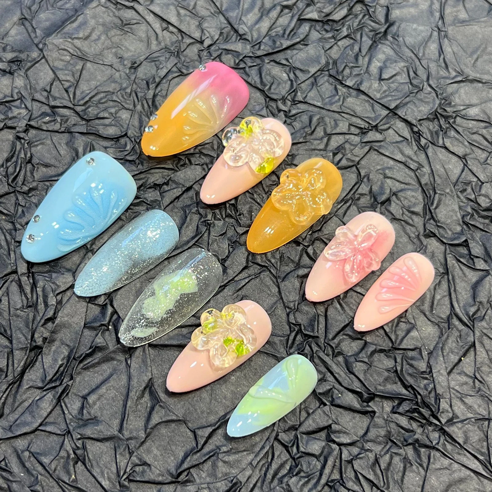 Colorful Almond Resin Nail Extension with Glitter Natural-looking Easy to Take on and Apply for Daily and Parties Wearing