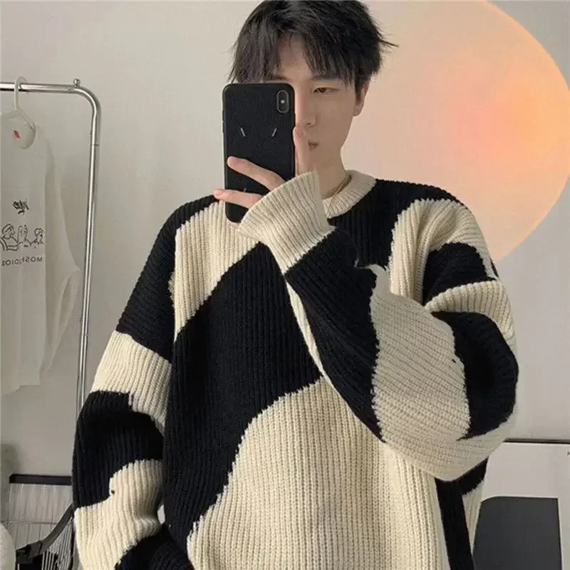 Autumn O-Neck Knit Sweater for Men Cow Patchwork Pullover Men Loose Casual Harajuku 2023 Korean Fashion Mens Oversized Sweater