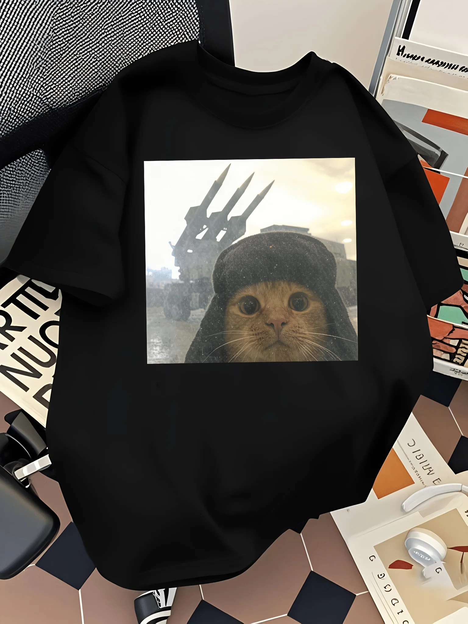 Casual Street Style Men's T-shirt War Zone Fun Cat Pattern Printed Summer Vacation Gift for Friends/Husbands/Close Friends
