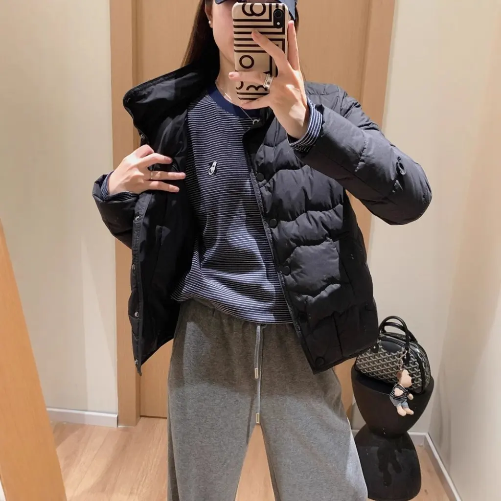 

Korean Style Long Sleeve T-Shirt for Women with Embroidered Puppy Design And Striped Contrast Collar Cute Moe Fun Base Shirt