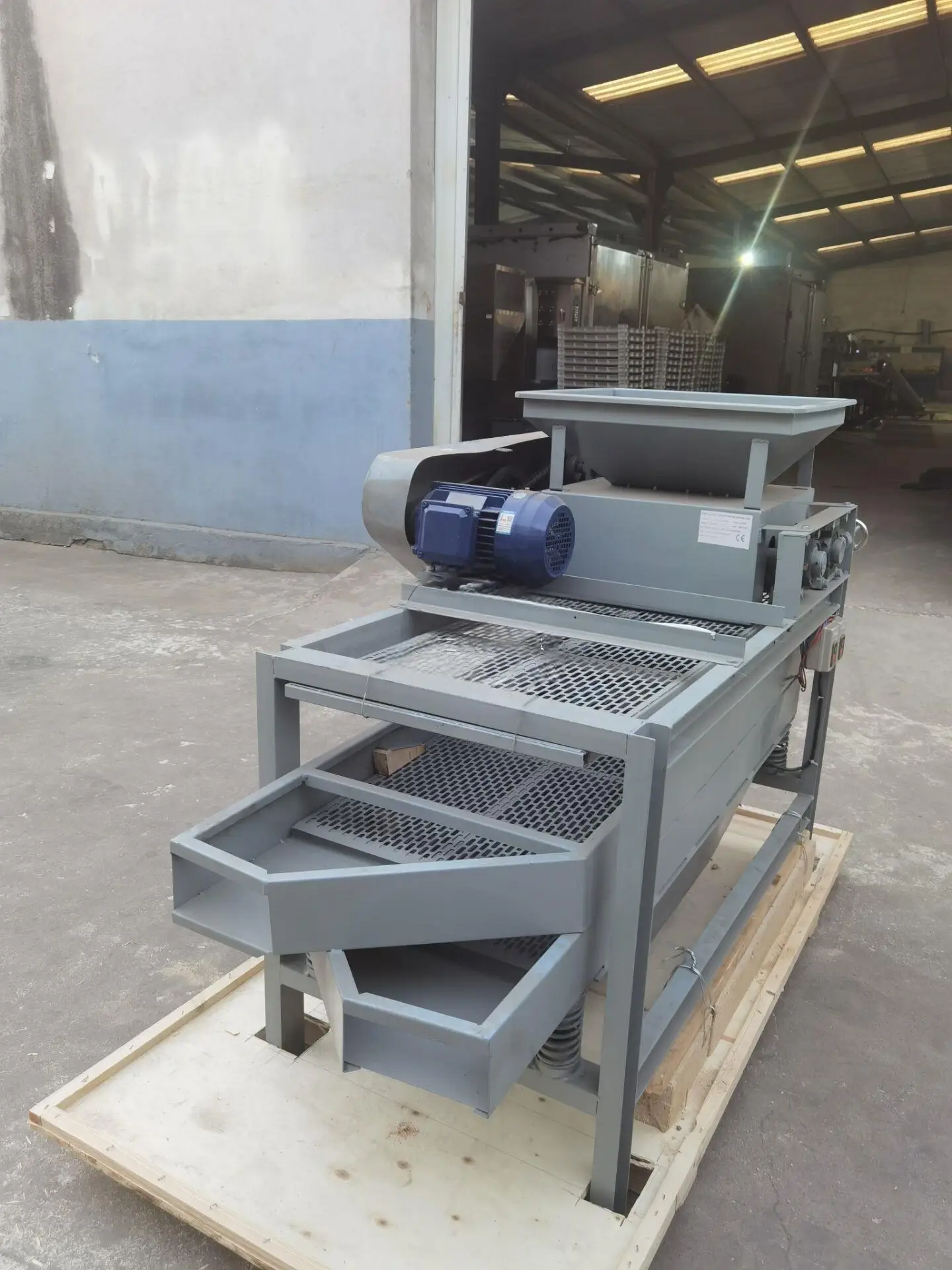 التجارية التلقائي آلة تكسير الجوز الصنوبر الجوز المكسرات البقان اللوز المفرقع المقشر آلة القصف