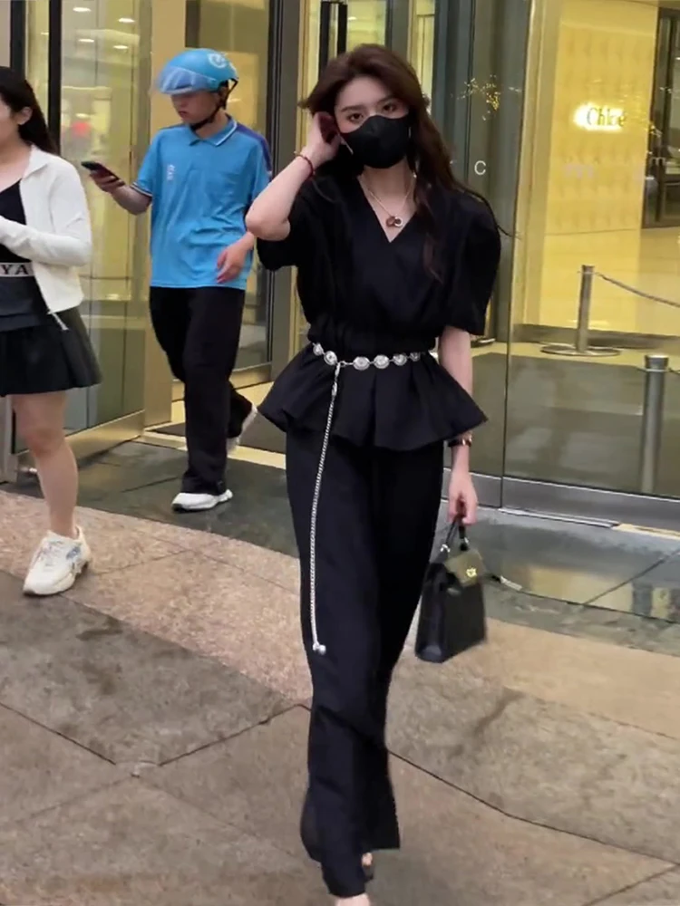 

Модный костюм-двойка (топ и юбка) для женщин: повседневный, для работы, из полиэстера, французский стиль, лето 2023