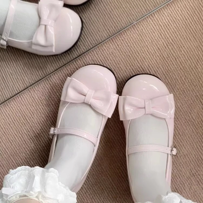 الفرنسية الحلو امرأة حذاء Springnew جولة الأحذية المسطحة أزياء ماري جين أحذية لطيف تنوعا النساء حذاء من الجلد أحذية كاجوال بسيطة