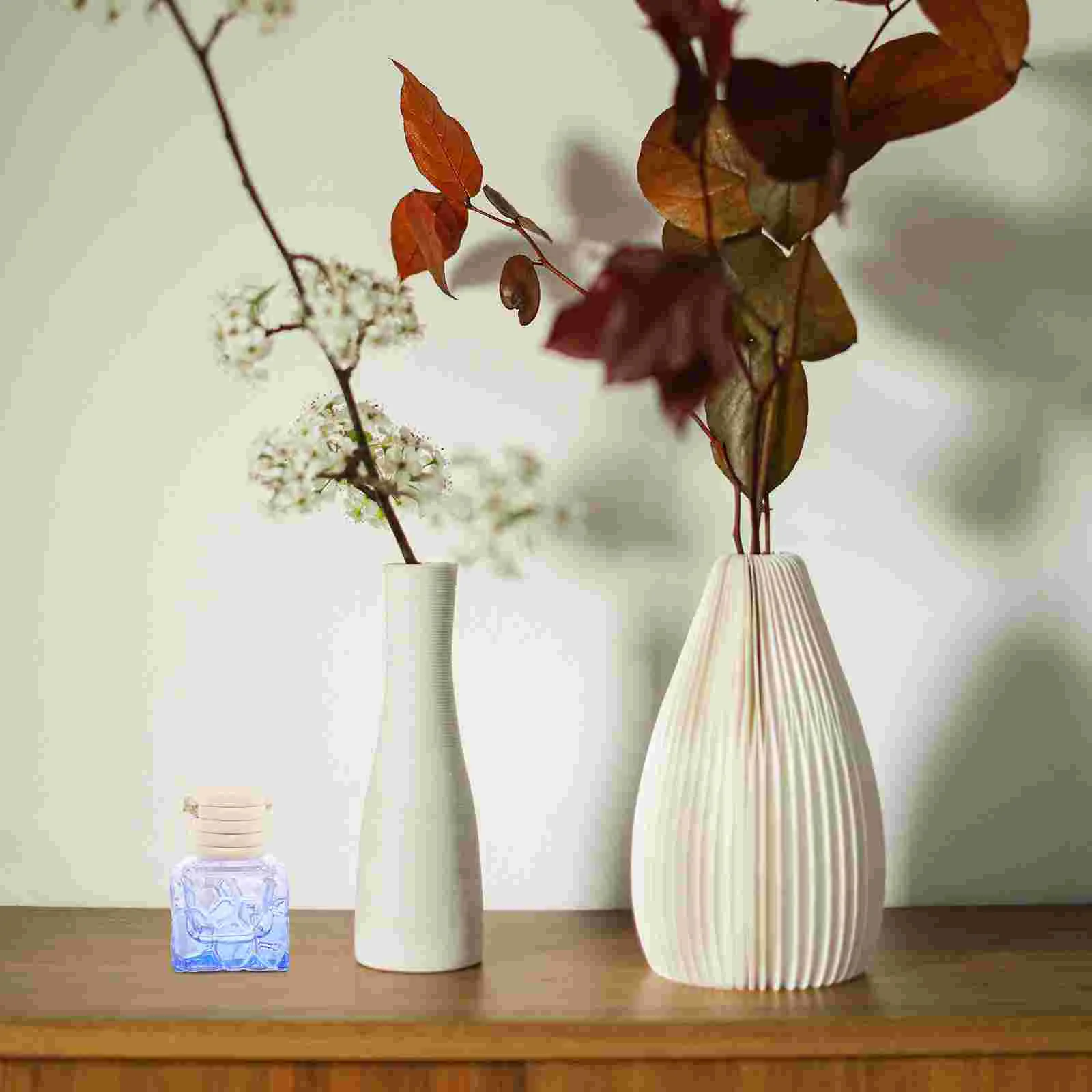 

5pcs Car Perfume Bottle Hanging Aromatherapy Air Freshener Mini Size Scented Pendant for Office Bedroom Wardrobe