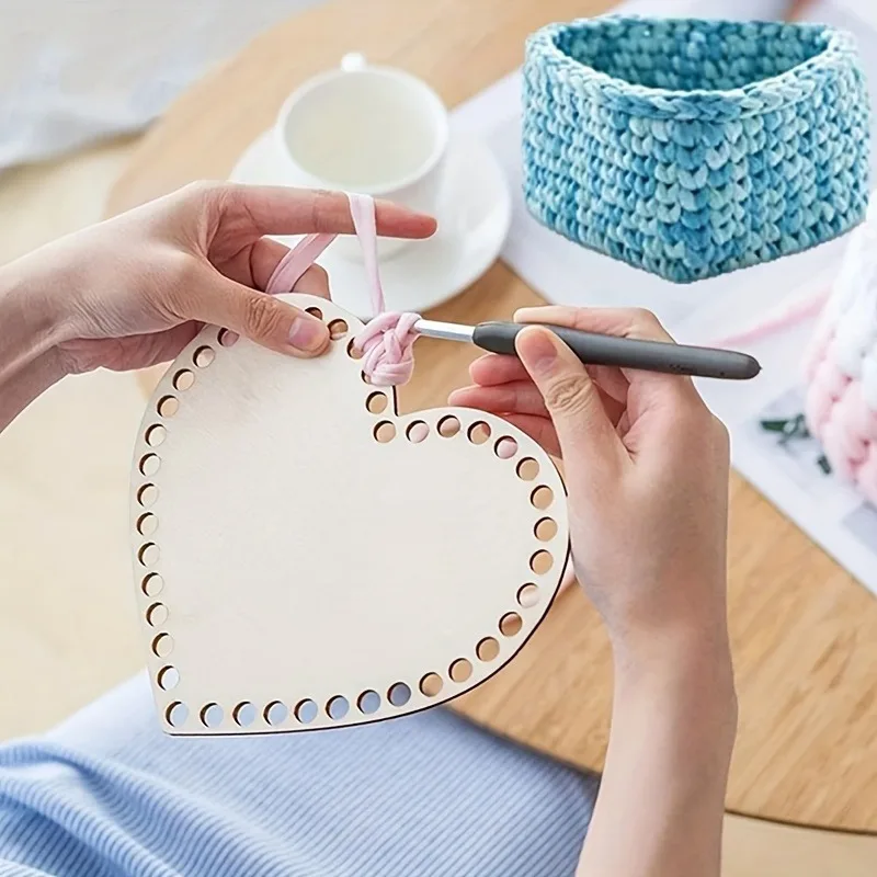 3pcs Heart-Shaped Crochet Basket Base Plate,DIY Heart-Shaped Blank Wooden Board  Embroidery Hoop Embroidery Frame Hole Plate