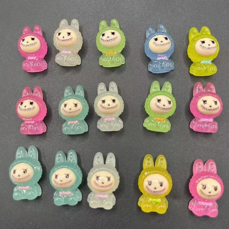 10 قطعة صغيرة مضيئة Labubu الحلي لطيف الكرتون تماثيل راتينج المشهد الصغير الديكور سطح المكتب زخرفة DIY بها بنفسك سيارة الحلي