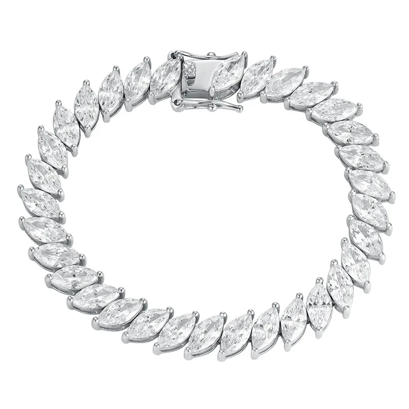 Luxury Solid Platinum PT950 Women's 0.5 karat Horse Eye Moissanite Diamond Bracelet Witch Empty Diamond Bracelet