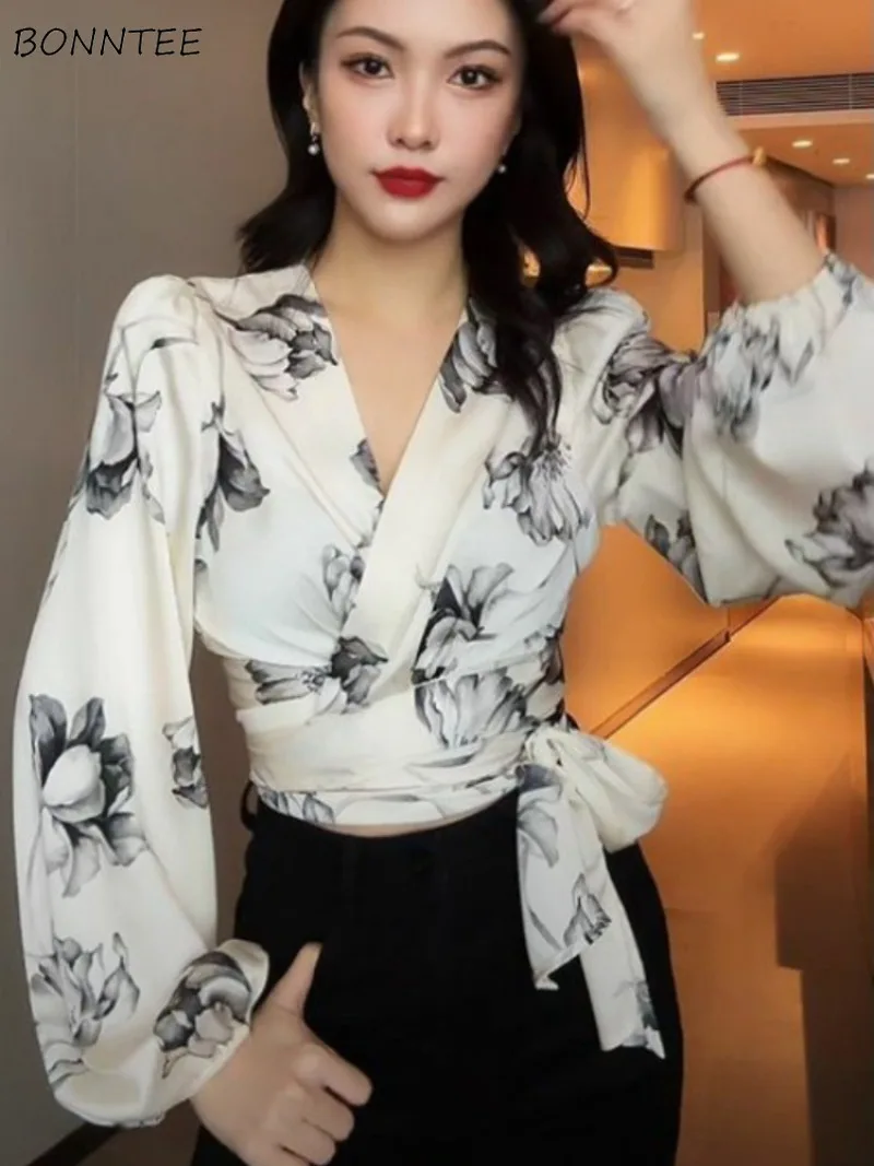 

Блузки женские с v-образным вырезом, модная шифоновая офисная женская одежда, весна-осень, шикарная укороченная одежда с длинными рукавами и цветочным принтом, универсальная облегающая одежда