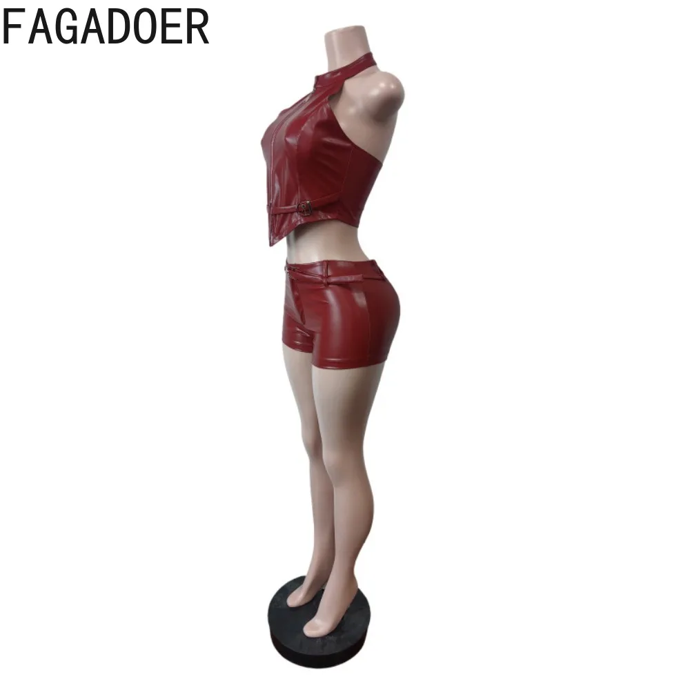FAGADOER セクシーなレザーパッチワーク女性 2 ピースセット衣装ホルターノースリーブバックレスクロップトップ + ショーツマッチング女性ストリートウェア