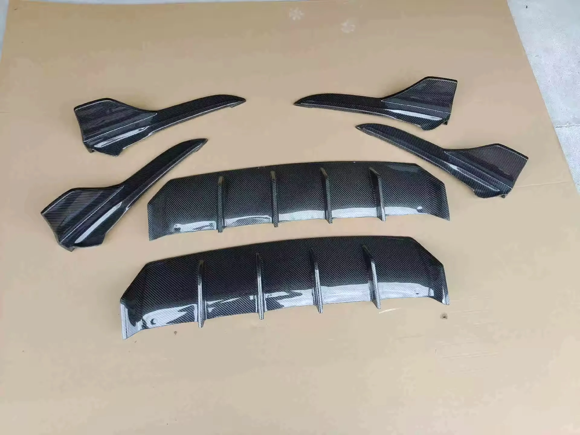 شفة ناشرة خلفية جديدة من ألياف الكربون لسيارة لكزس IS IS300 2013-2019، بعد تركيب واختبار المركبات الفعلية #4