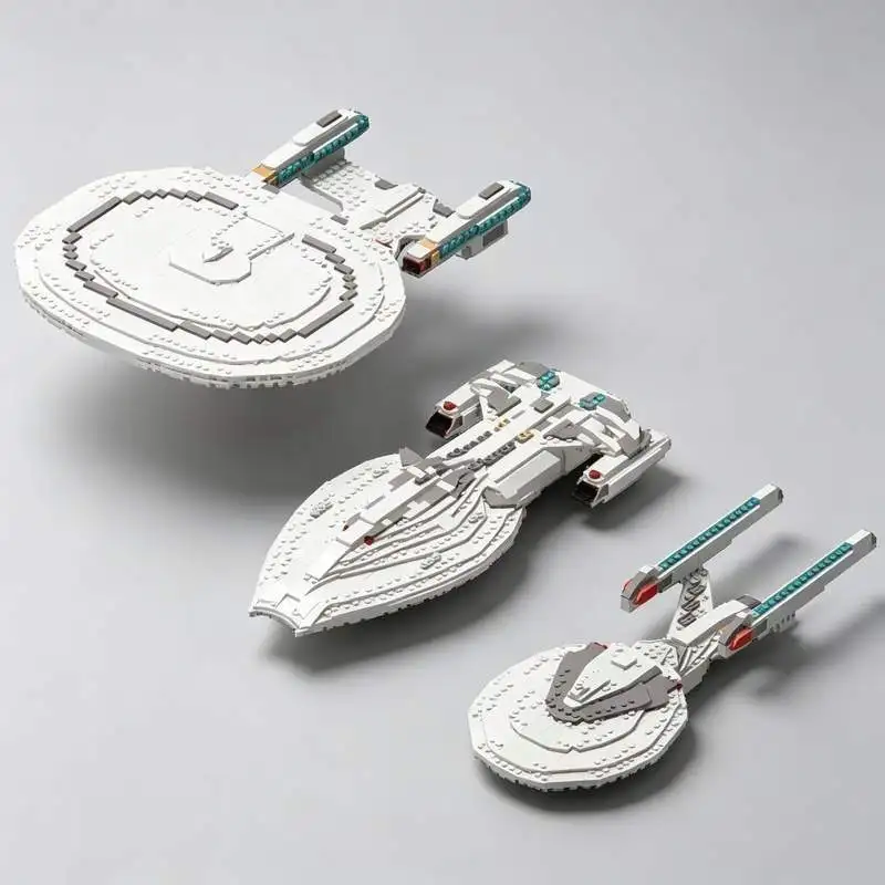 781PCS Futuristic Space Cruiser Building Blocks Model DIY Assembly Toy Vehicle Creative Popular Display Birthday Festival Gift