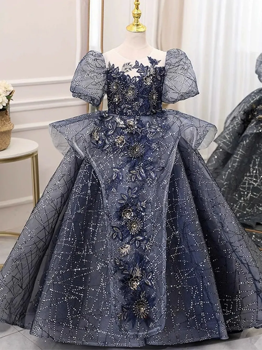 คุณภาพสูงน้ําเงินเจ้าหญิงพิเศษโอกาสดอกไม้สาวชุดงานแต่งงานพรหมดําเนินการวันเกิดเด็กทารกเด็ก Ball Gown