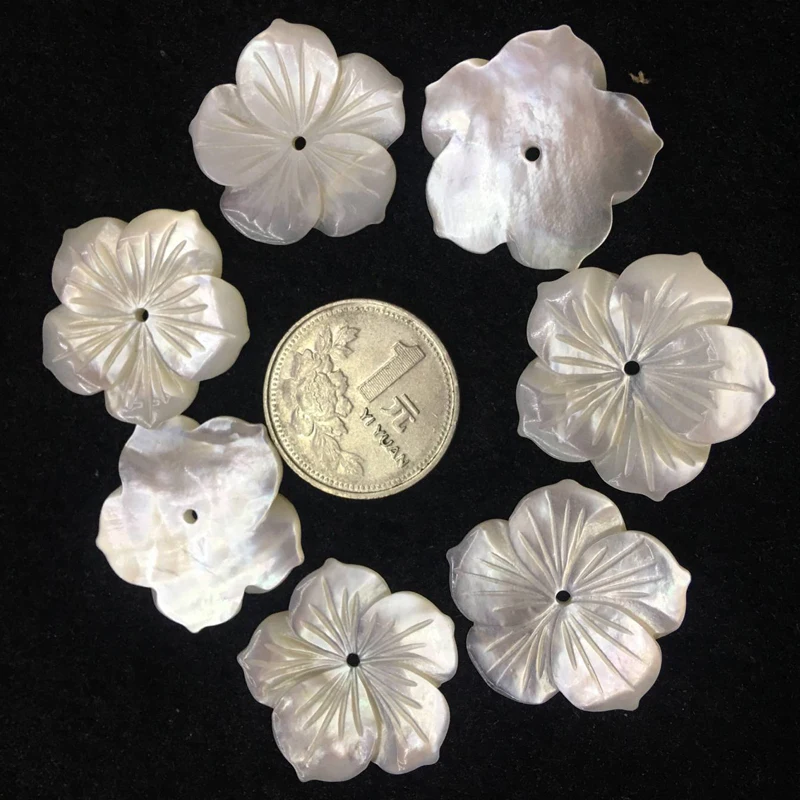 10pcs/lot Natural Shell Flower Punch Factory Wholesale Price White Black Blue Pink Yellow 10mm for Charms Earring Jewalry DIY