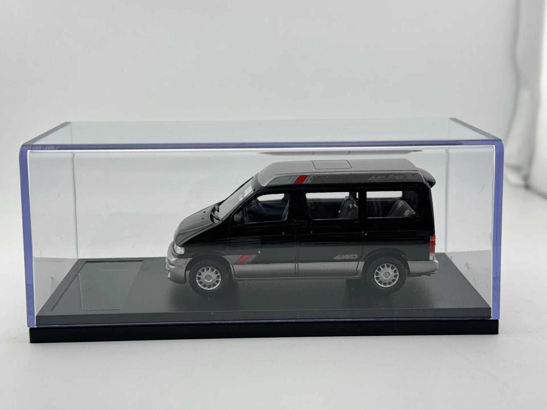 

Модель автомобиля Friendee из смолы, масштаб 1/43, без названия (No Nameplate), серия HI Story