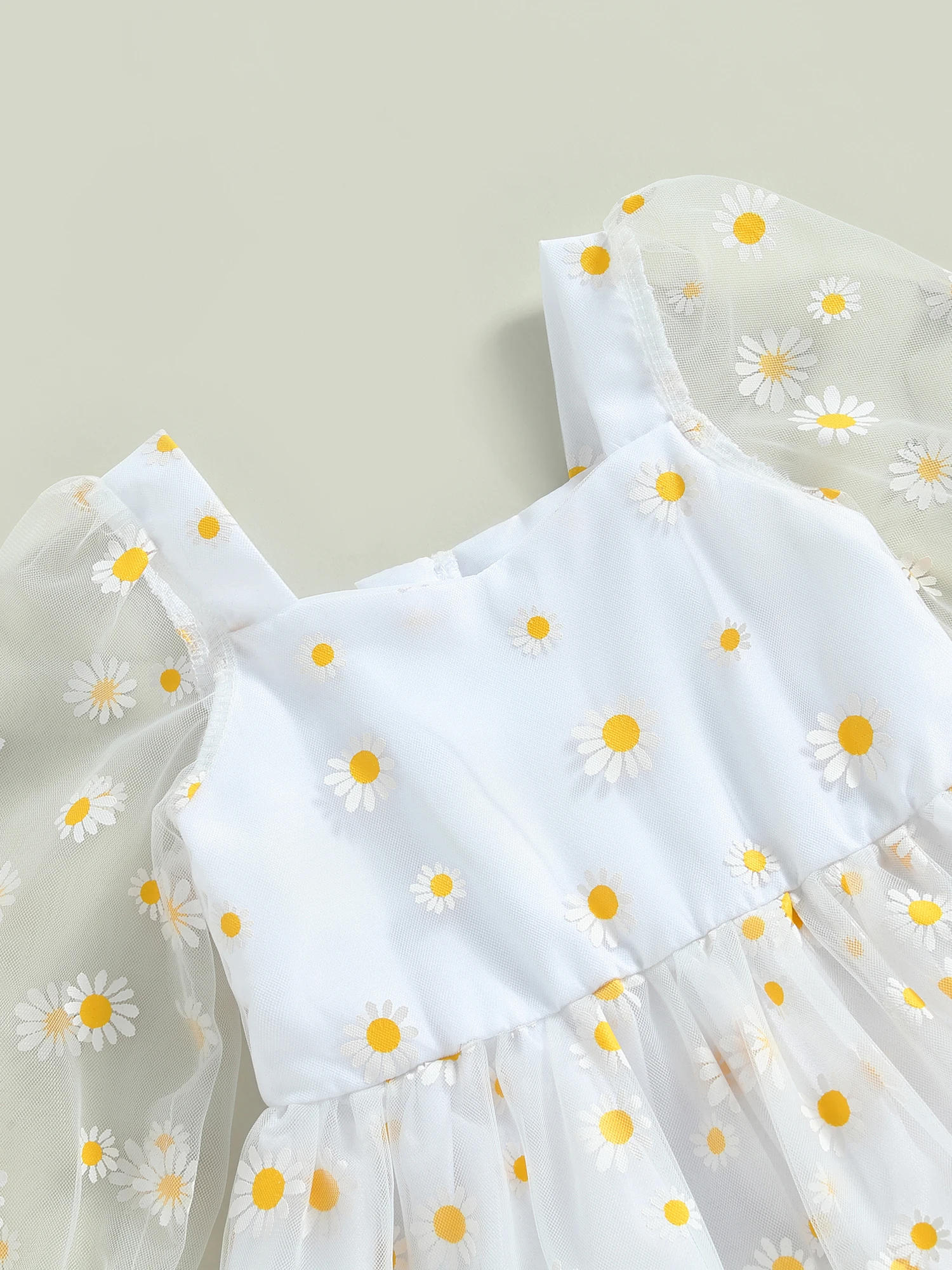 

Cute Floral Lace Tutu Dress with Bowknot Accent and Ruffled Sleeves for Little Girls