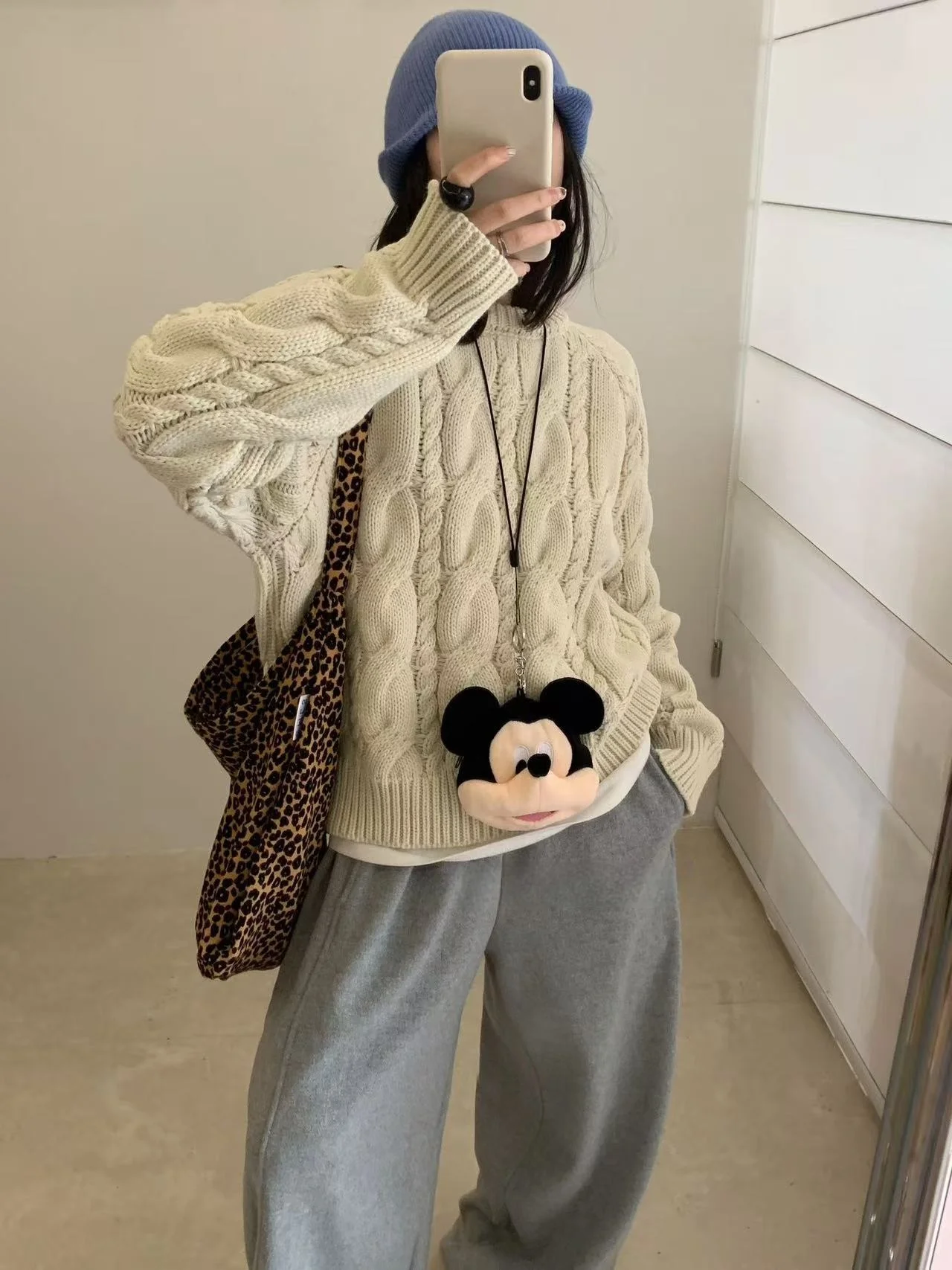 

Женский вязаный свитер с круглым вырезом, свободного кроя, в корейском стиле, мягкий, цветной, с длинными рукавами, утепленный, осенне-зимний