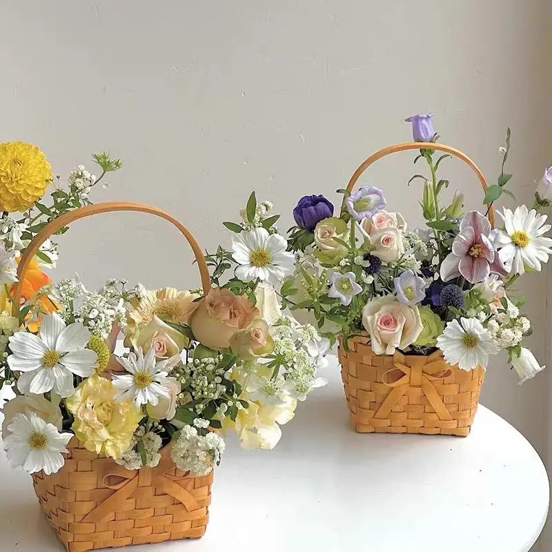 New Willow Rattan Bride Flower Basket Picnic Container Hand-Woven Flower Arrangement Basket With Handle Picnic Weaving Basket image 2