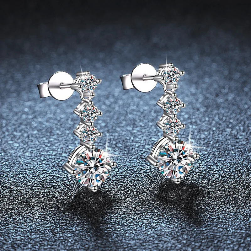 

Moissanite earrings 925 sterling silver high-end simple and elegant Moissanite drop earrings classic four-prong earrings jewelry
