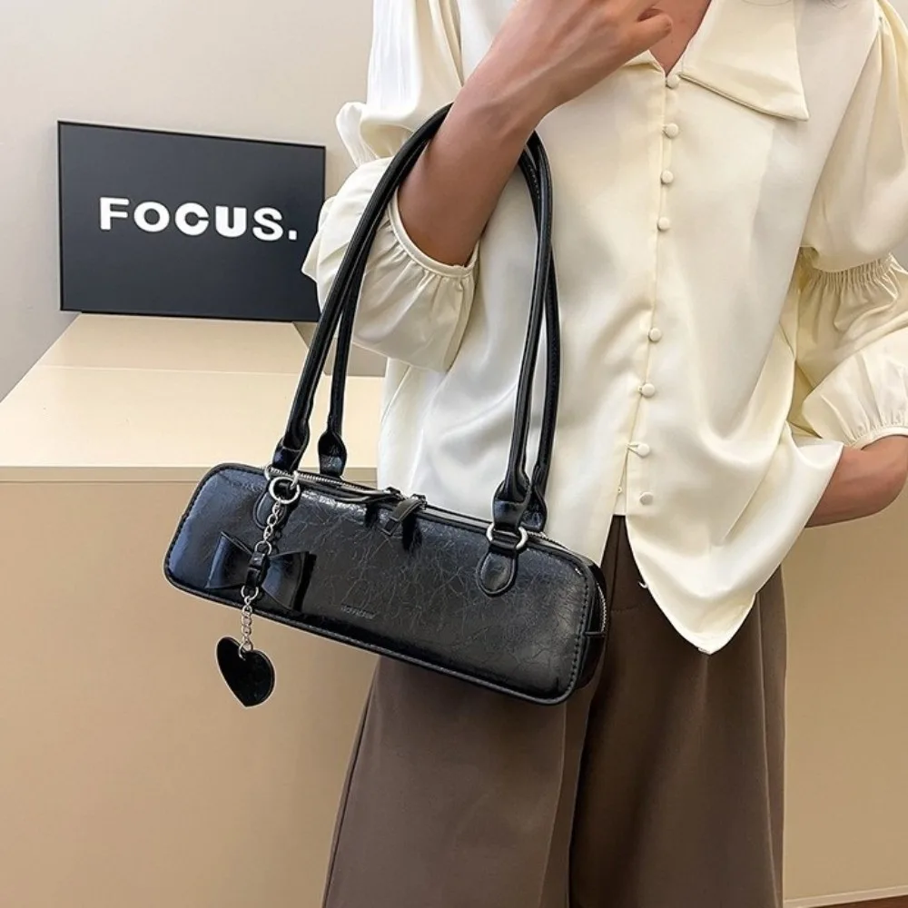 

Элегантная французская сумка с подвеской в виде сердца, простая милая сумка для подмышек, однотонная большая вместительная сумка на плечо для работы