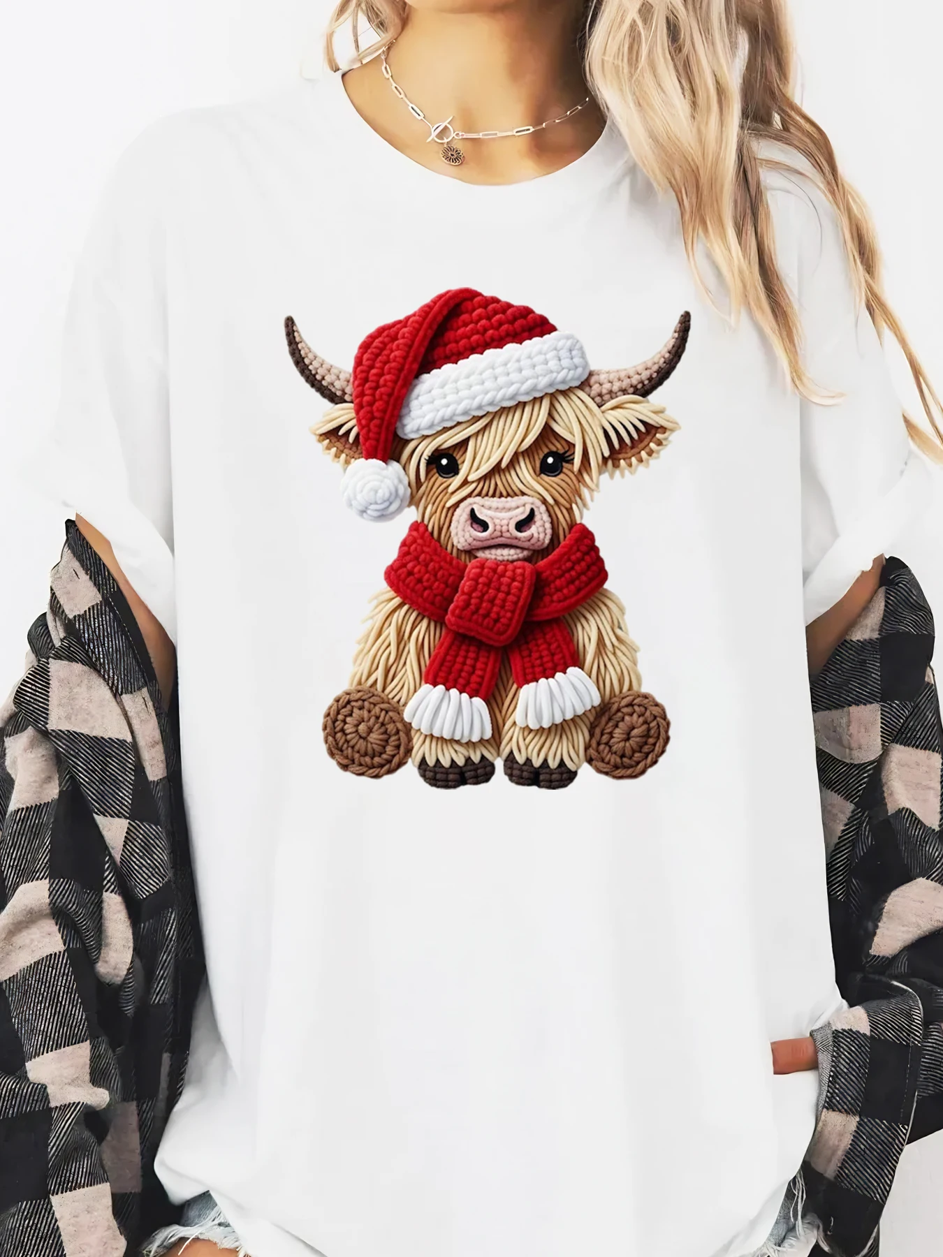 T-shirt à manches longues pour femmes, chapeau de père noël, écharpe imprimée, taureau de noël, vêtements de vacances d'hiver décontractés, blanc, grande taille