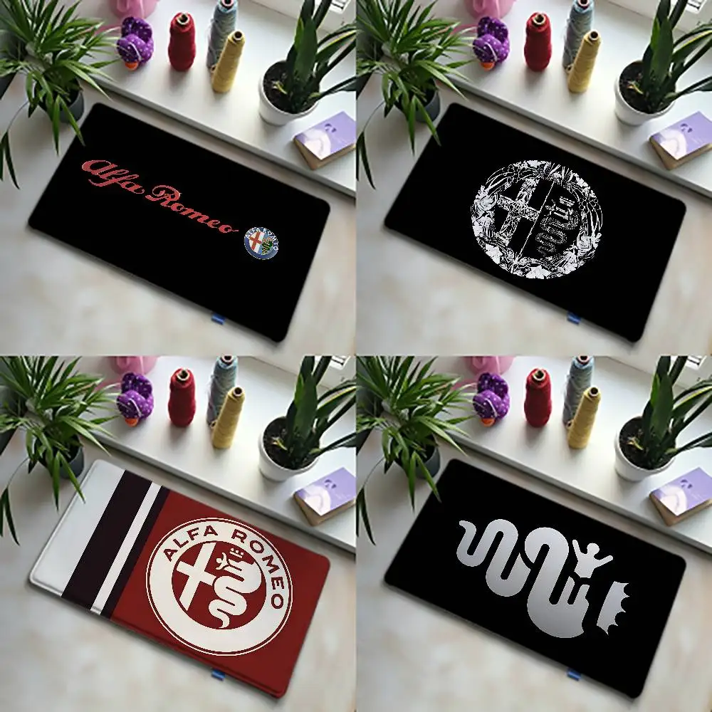 Alfa R-Romeo Logo Carpet Bathroom Anti-slip Mat Door Mat Home Decoration Mat Entrance Door Mat Scratch-resistant Door Mat