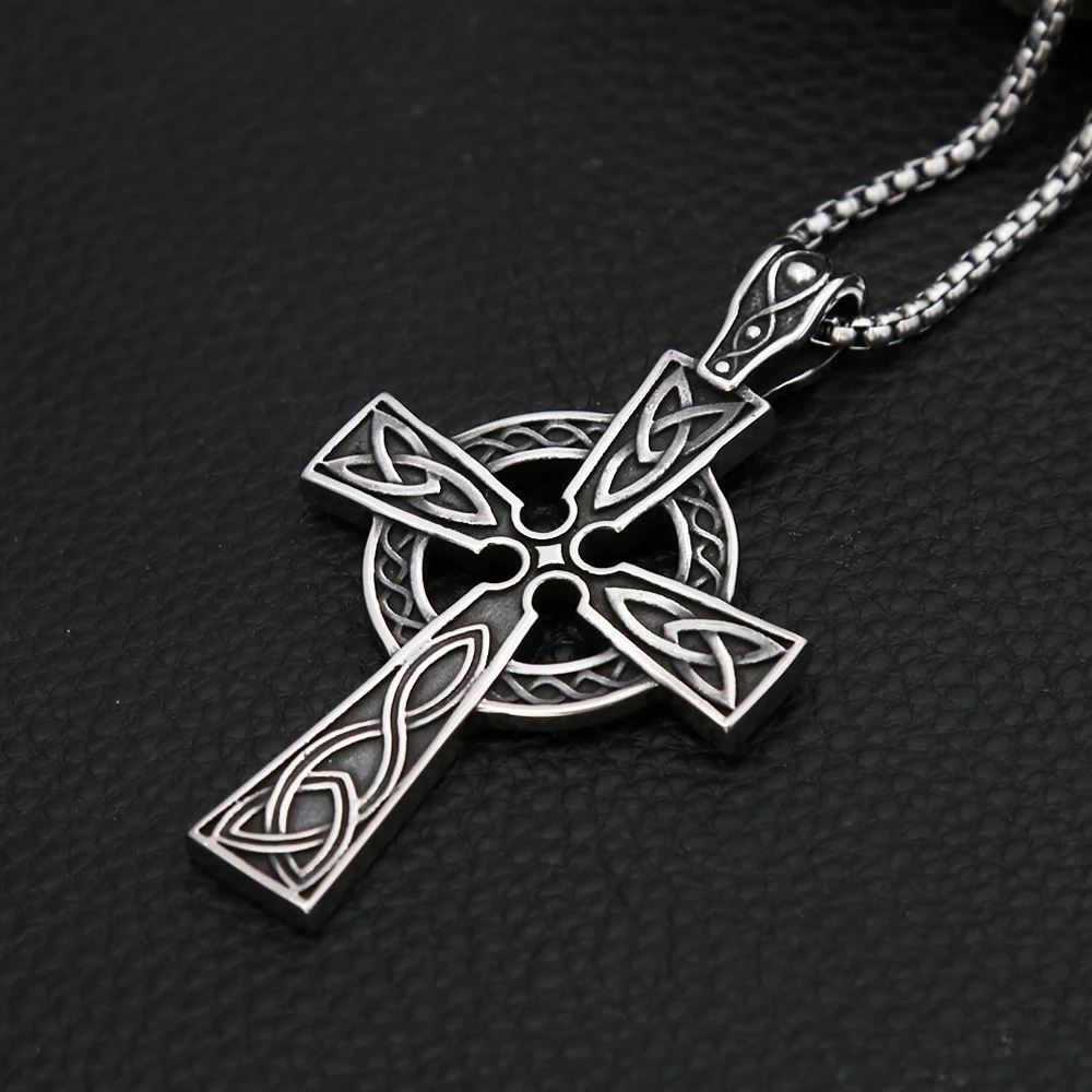 Celtic Knot Solar Cross Stainless Steel Pendant Necklace Retro Irish Cross Jewelry Men Street Casual Birthday Holiday Gift